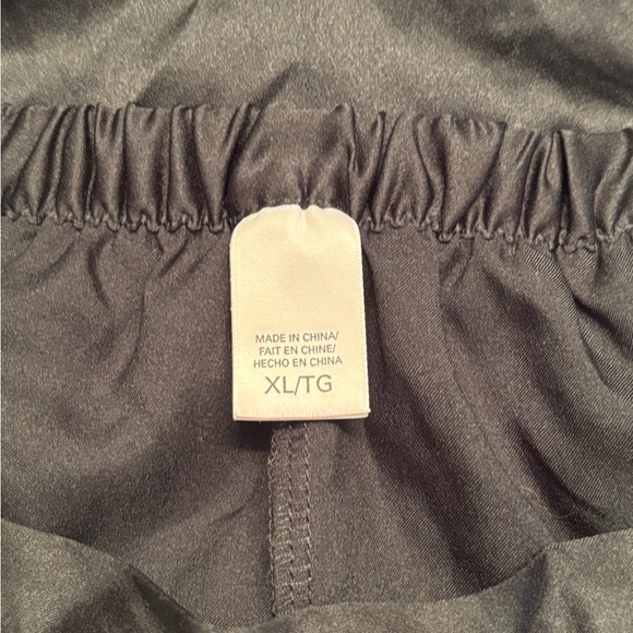 Victoria’s Secret Sleepwear Set - Picture 2 of 10